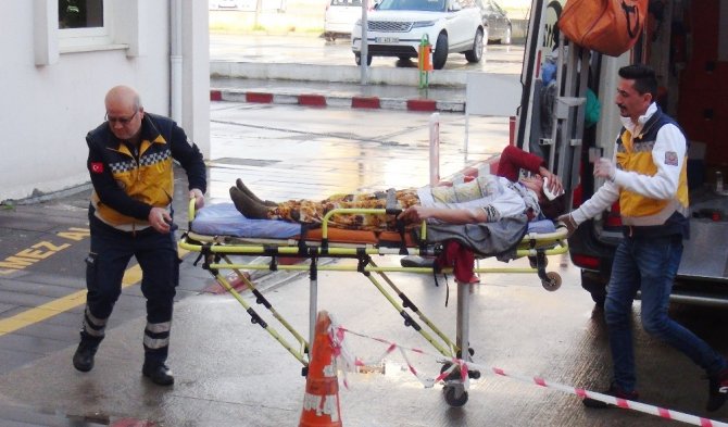 Mersin’de işçi minibüsü kaza yaptı: 1 ölü, 15 yaralı