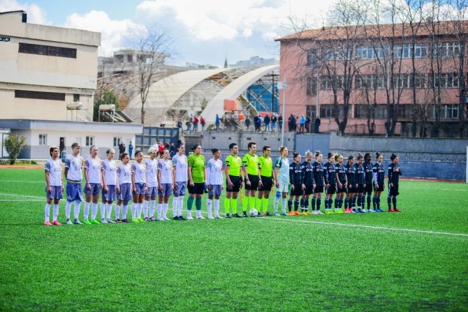 Gaziantep Alg Kadın Futbol Takımı Beşiktaş’ı mağlup etti