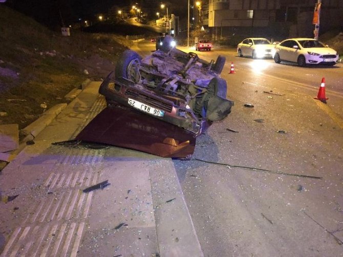 Başkent’te “dur” ihtarına uymayan ehliyetsiz sürücü takla attı: 5 yaralı