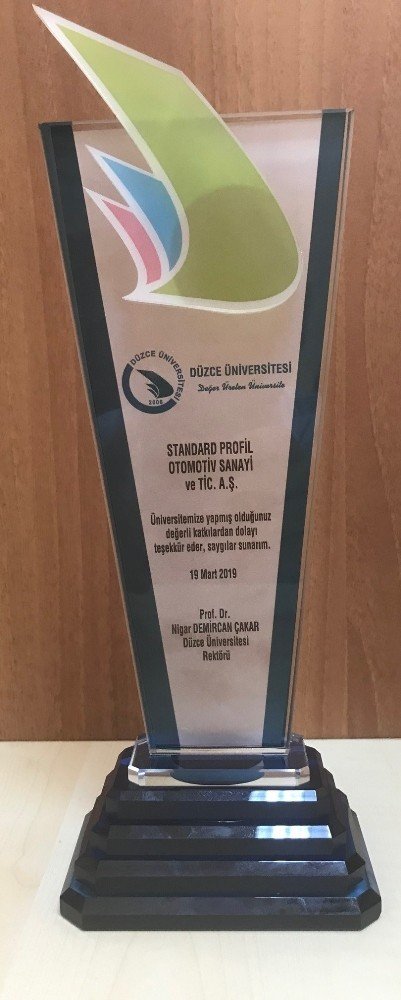 Düzce Üniversitesi’nden Standard Profil’e ödül