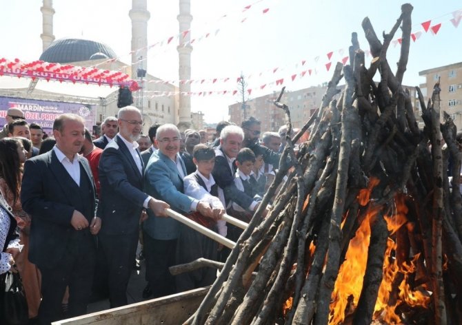 Mardin’de coşkulu bahar ateşi