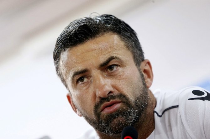Arnavutluk Teknik Direktörü Christian Panucci’nin görevine son verildi
