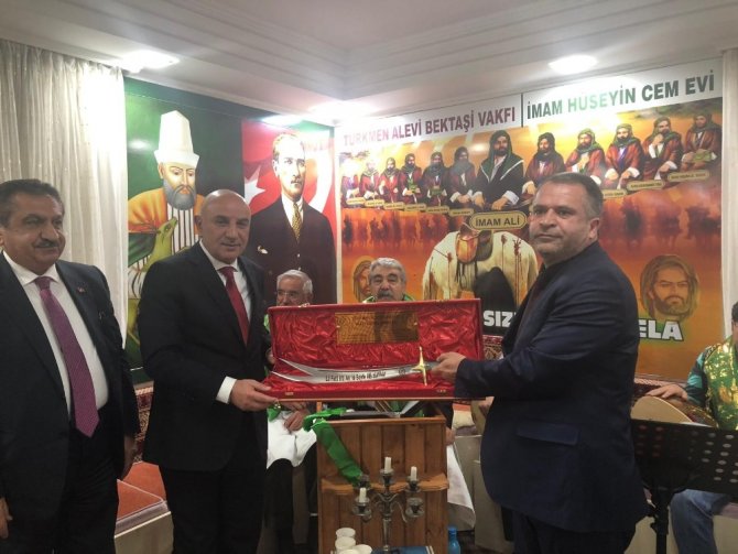 Türkmen Alevi Bektaşi Vakfı Genel Başkanı Özdemir: “Şer ittifakına destek olmayalım”