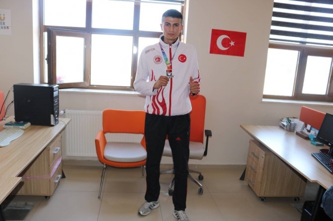 Üniversiteler Arası Türkiye Kick Boks Turnuvası