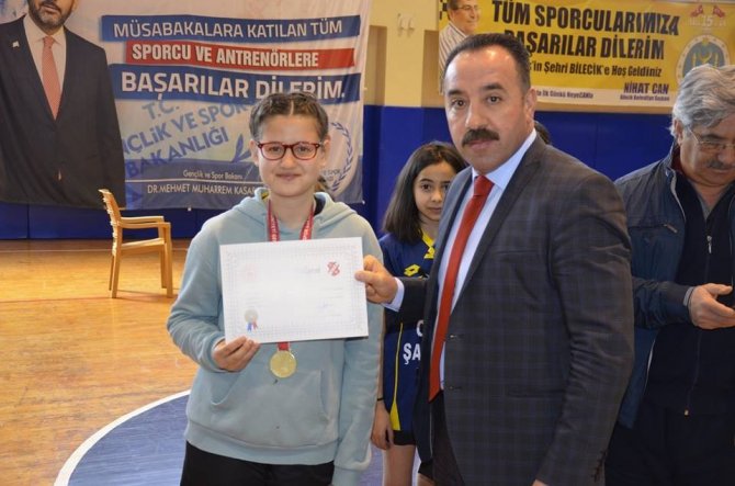 Okul Sporları Badminton Yıldızlar İl Birinciliği müsabakaları sona erdi