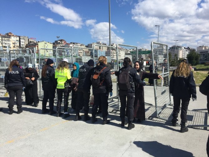 Vatandaşlar “Cumhur İttifakı Büyük İstanbul Mitingi” için alana gelmeye başladı