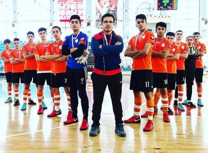 Liseler arası Futsal şampiyonasında iki Kayseri takımı finallerde yer alacak