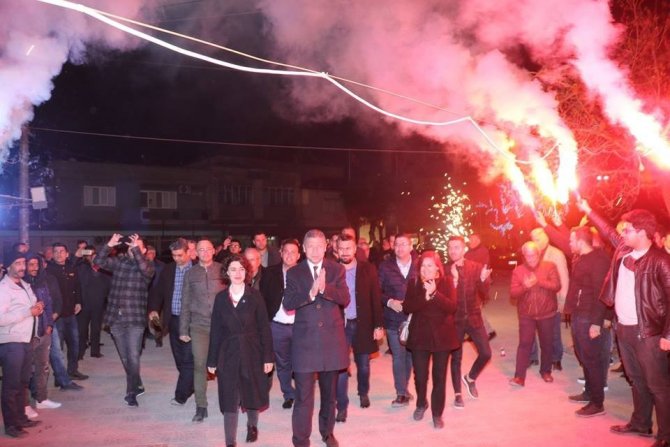 Millet İttifakı adayı Özdemir: "Biz yapamayacağımız sözleri vermiyoruz"