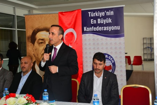 Eğitim Bir-Sen’den "Bitlis’in Dünü Bugünü ve Yarını" konferansı