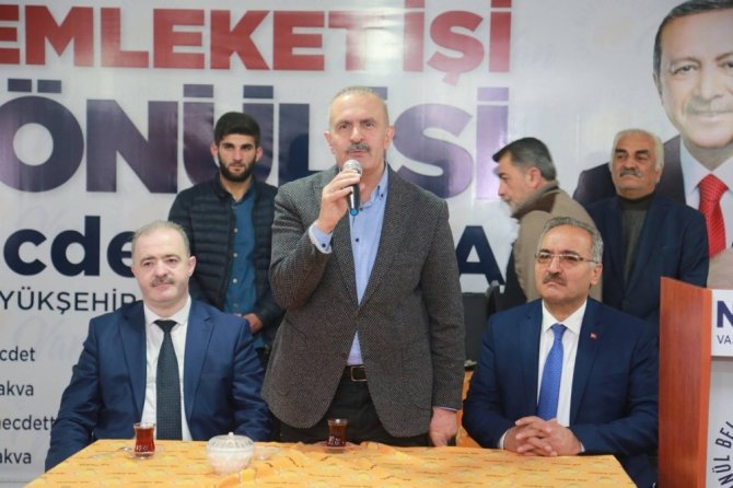 AK Parti’li Kayatürk, bir günde 4 ilçesi ziyaret etti