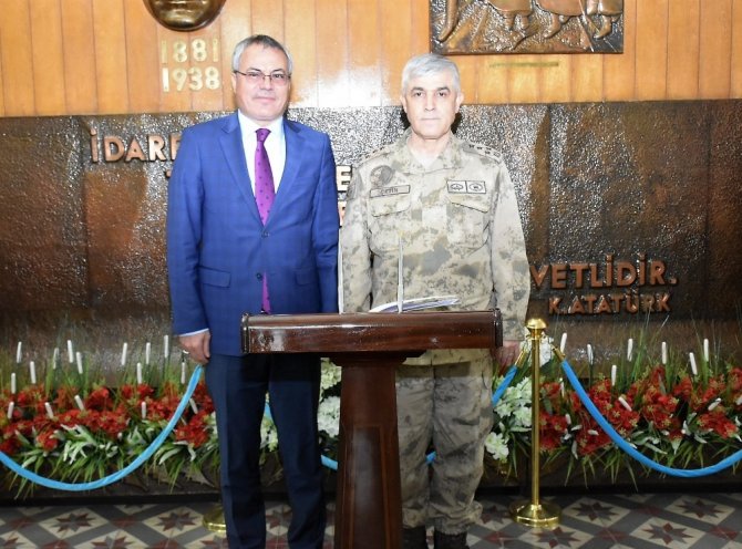 Vali Deniz, Jandarma Genel Komutanı Orgeneral Arif Çetin’i ağırladı