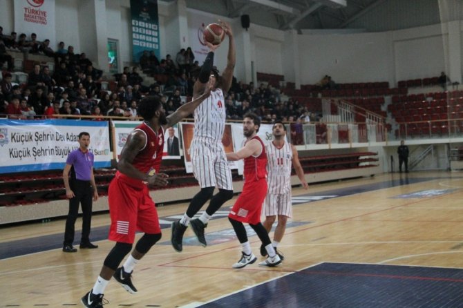 Türkiye Basketbol Ligi: Semt77 Yalova Belediyespor: 83 - Finalspor: 87