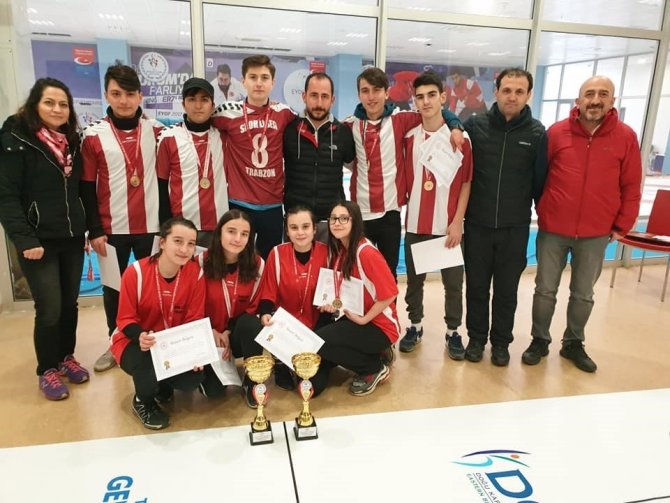 Trabzon’un ilk curling şampiyonları oldular