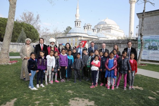 Trakya Üniversitesiden ‘Gönül Elçileri-Çocuk Akademisi’ projesi