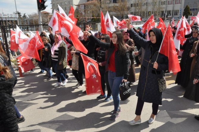 Afyonkarahisar’da MHP’den zafer yürüyüşü