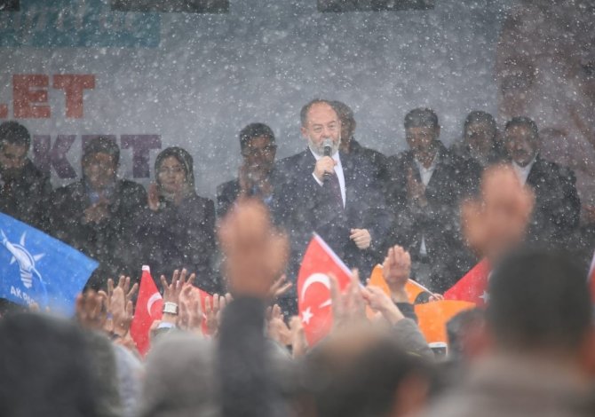 Akdağ Hınıs ve Tekman’da seçmene seslendi: