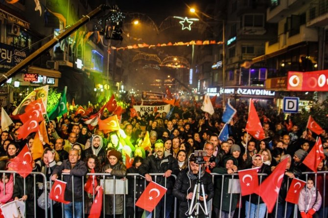 Fuat Akdoğan’ın son mitinginde izdiham yaşandı