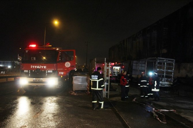 Gebze’deki fabrika yangını 4 saatte söndürüldü