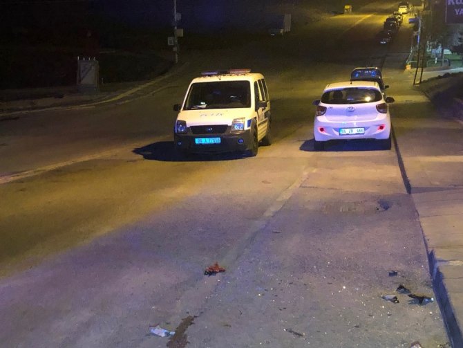 Ankara’da motosiklet ve otomobil çarpıştı: 3 yaralı