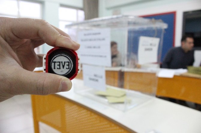 Erzincan’da oy verme işlemi başladı