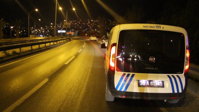 İzmir’de motosiklet sürücüsü ağır yaralandı