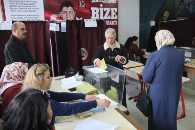 Samsun’da oy verme işlemi başladı