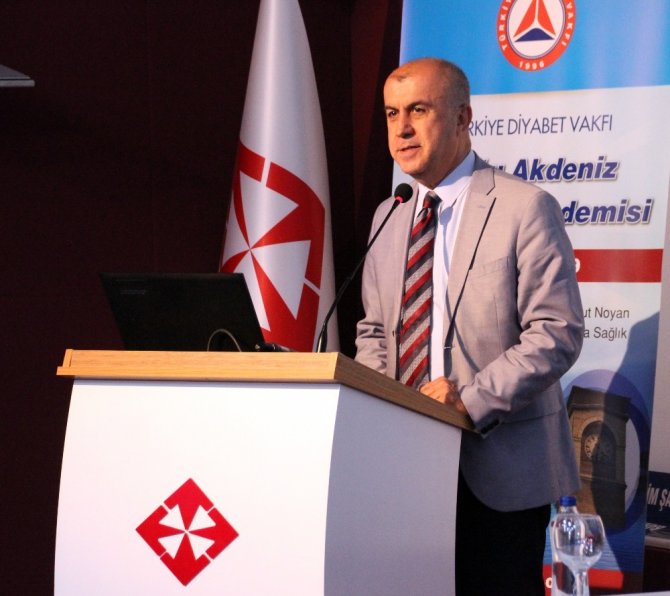 Prof. Dr. Yılmaz: "Diyabet Türkiye’nin önemli bir sorunu"