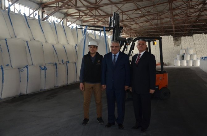 Kırşehir Şeker Fabrikası Genel Müdürü Yavuz Erence:“Fabrikadan işçi çıkarımı yerine yatırım yapıyoruz”