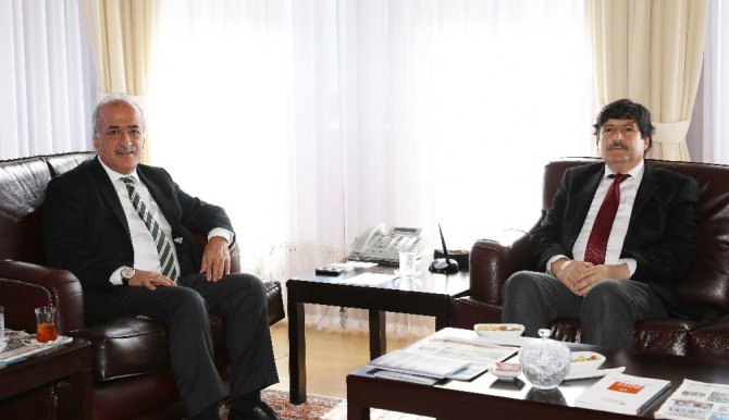 Bitlis Eren Üniversitesi Rektöründen, Prof. Dr. Çomaklı’ya ziyaret