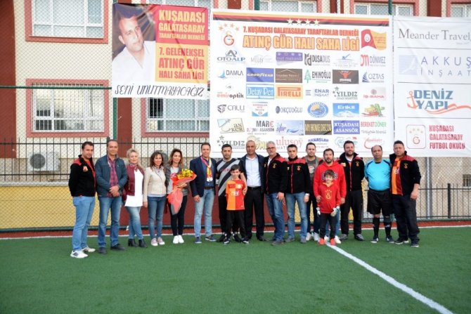 Kuşadası Galatasaray Taraftarlar Derneği halı saha turnuvası başladı