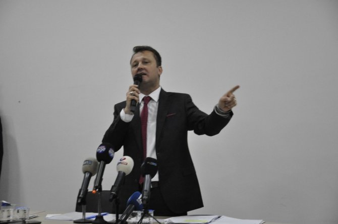 CHP’li eski başkanın seçimden 3 gün önce 284 kişiyi işe almasına yeni başkandan tepki
