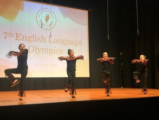 Kışla Mahmut Likoğlu Ortaokulu Dil Olimpiyatlarında 1. Oldu