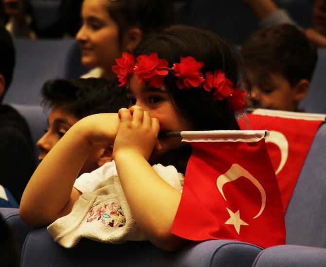 Türkiye’nin ilk spor temalı çizgi filmi ’Hızlı Ayaklar’ tanıtıldı