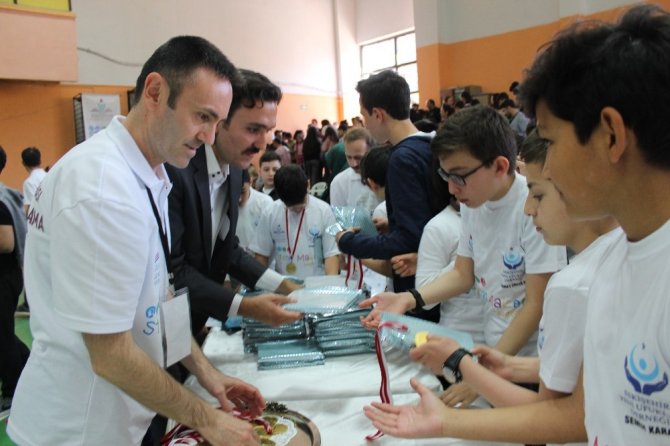 Eskişehir’de Ortaokullar Arası Robotik Kodlama Yarışması