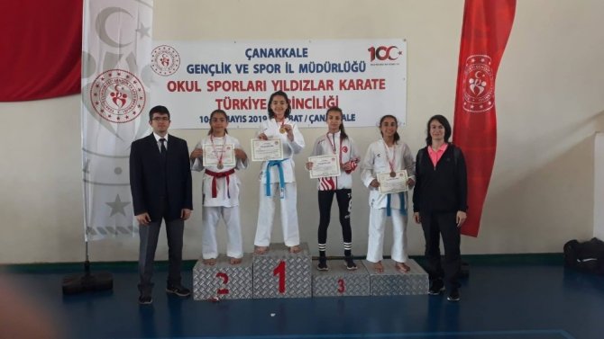 Zişan Gürsoy Karate Yıldızlar Kumite’de Türkiye Şampiyonu