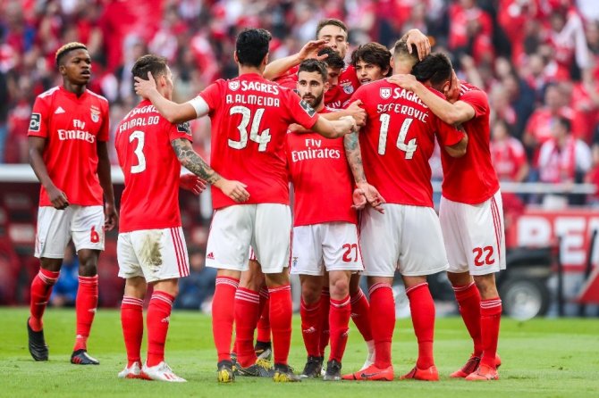 Portekiz’de şampiyon Benfica