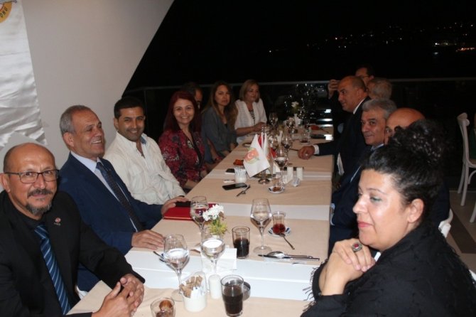 Türkiye Gazeteciler Federasyonu AGC’nin Bölge iftarında buluştu