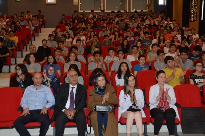 Diyarbakır’da öğrencilere hipertansiyon anlatıldı