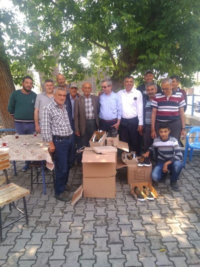İzmir’deki Salihlilerden yardım eli