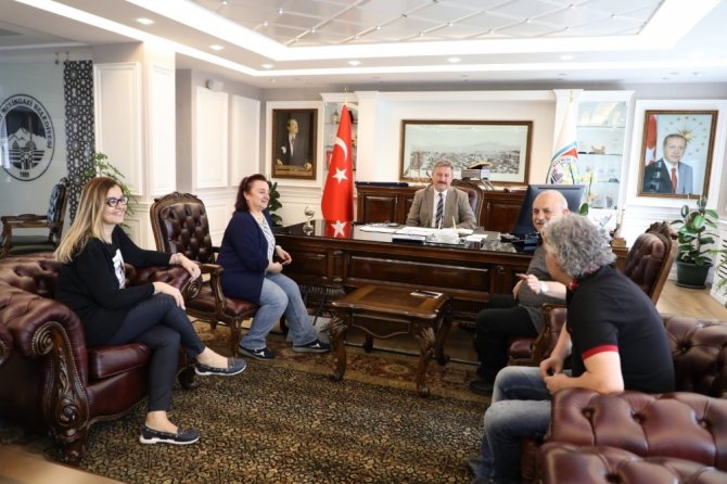 Kayseri Diş Hekimleri Odası Yönetim Kurulu Üyeleri Dr. Mustafa Palancıoğlu’ nu ziyaret etti