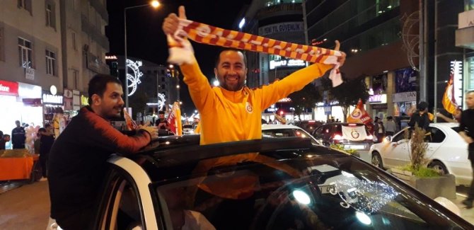 Van’da Galatasaray’ın şampiyonluk kutlaması