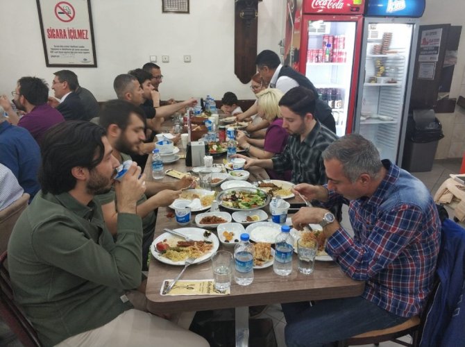 TSYD Ankara Şubesi iftar yemeğinde buluştu