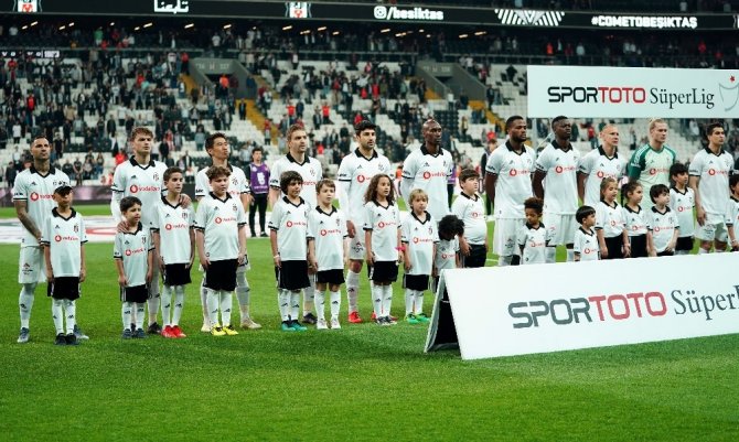 Spor Toto Süper Lig: Beşiktaş: 1 - Kasımpaşa: 1 (Maç devam ediyor)
