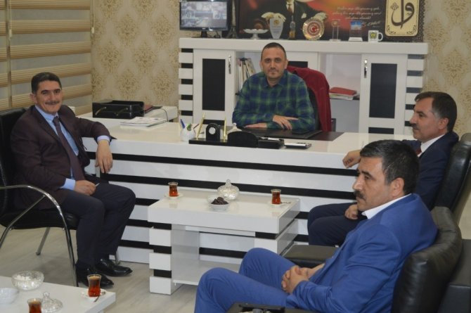 AK Parti heyetinden Gazeteci Ahmet Genç’e ziyaret