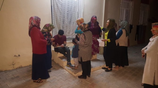 Bozova Belediyesinden 500 aileye Ramazan yardımı
