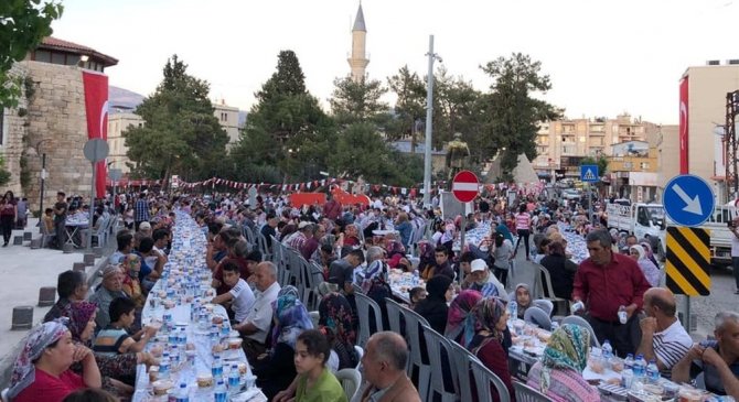 Mut Belediyesi’nden iftar sofrası