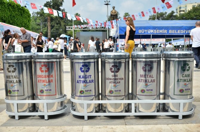 Adana’da ‘Sıfır Atık Bilinçlendirme Standı’ açıldı