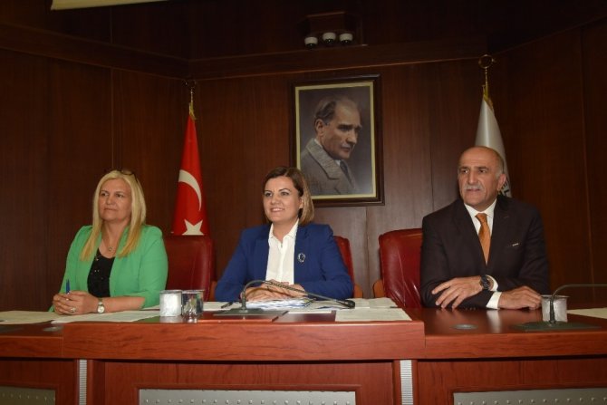 İzmit Belediyesi Haziran meclisi toplandı