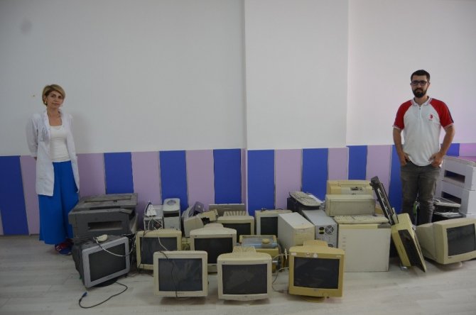 Söke’de elektronik atıklar, köy okullarına bilgisayar olarak dönüyor