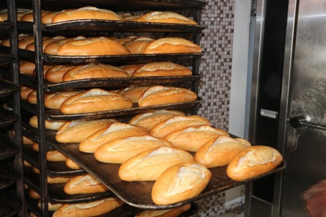 Sandıklı’da ekmeğe yüzde 50 zam